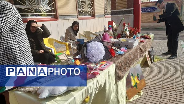 نواخته شدن زنگ انقلاب در مدارس شهرستان مرند