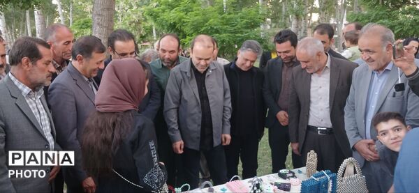 همایش «مهربان مهربان»