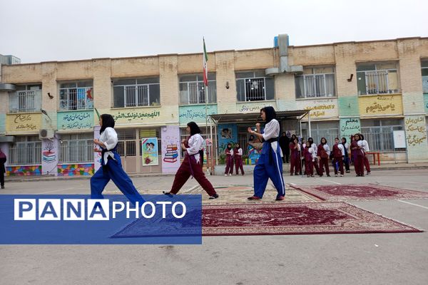 المپیاد ورزشی درون مدرسه‌ای در دبیرستان شاهد فیض ناحیه ۳ شیراز
