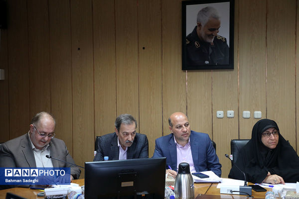 دومین جلسه هم‌اندیشی وزیر آموزش و پرورش با منتخبی از مدیران مدارس