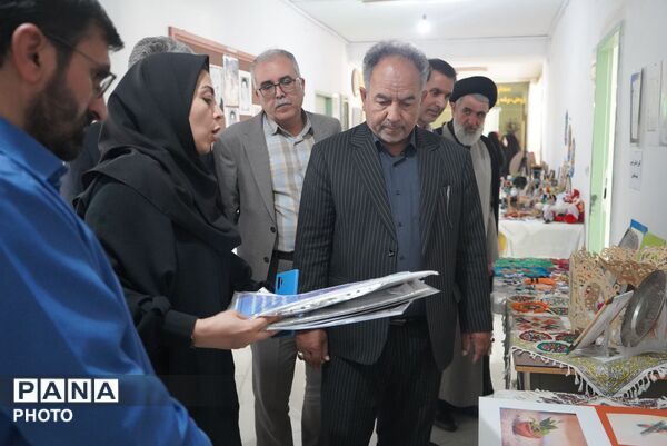 افتتاح نمایشگاه دست سازه های اوقات فراغت در بیرجند