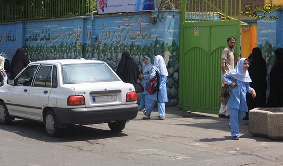 کمبود سرویس مدرسه، تحصیل کودکان روستایی را با چالش‌های جدی مواجه کرده است