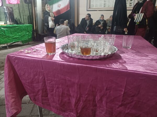 برپایی چایخانه جوانان مهدوی در نیشابور 