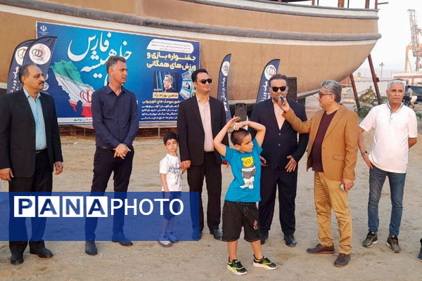 جشنواره بازی و ورزش های همگانی در ساحل بوشهر