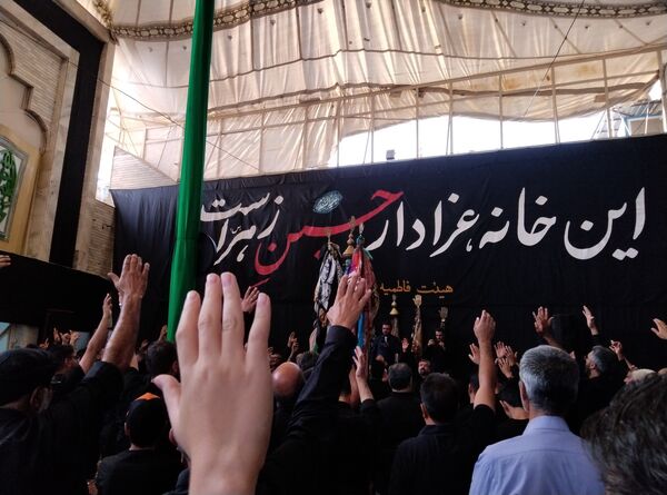 مراسم کهن علم گردانی و علم بندان در بیرجند 