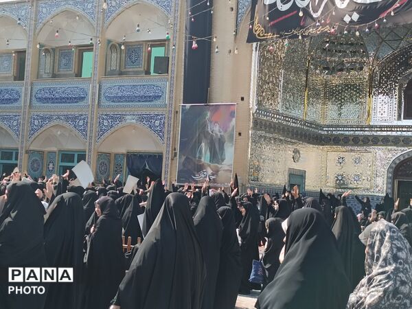 خروشِ بصیرت در صحن امامزاده جعفر (ع)؛ تالار قرآن پیشوا گنجایش دریای سوگواران مقتدا را نداشت