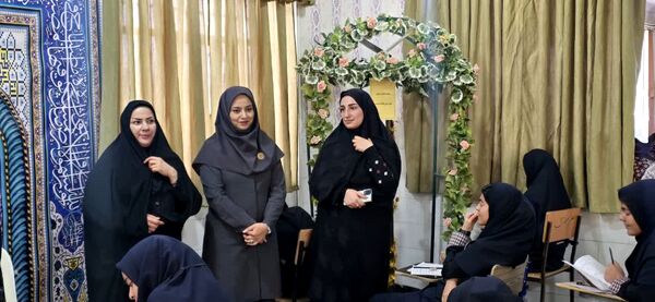 برگزاری آزمون جامع در دبیرستان شاهد فردوس بافق