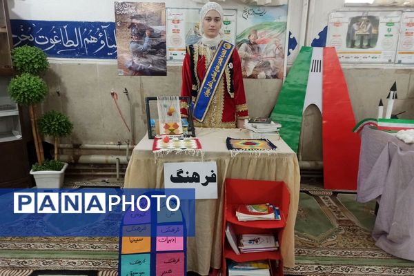 شکوفایی خلاقیت و آرمان‌ها در «مدرسه انقلاب» دبیرستان عفاف شهرقدس