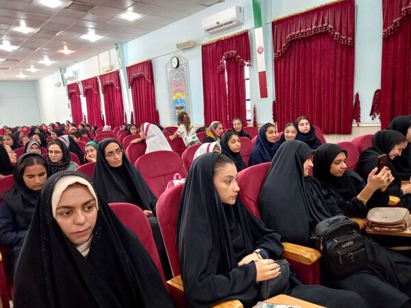 جشن باشکوه تجلیل از 400 نفر برتر حوزه پرورشی و تربیت‌بدنی در شهرستان بختگان
