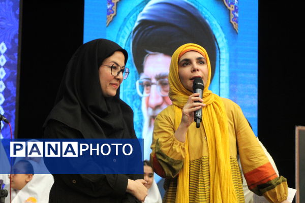  آیین تجلیل از برگزیدگان چهل و دومین دوره مسابقات فرهنگی و هنری دانش‌آموزان شهر تهران