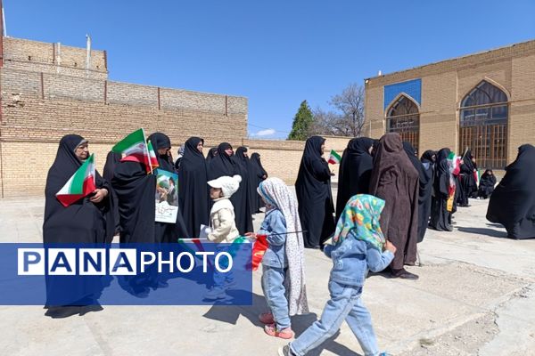 حضور پرشور مردم شهر تیتکانلو در راهپیمایی روز قدس 