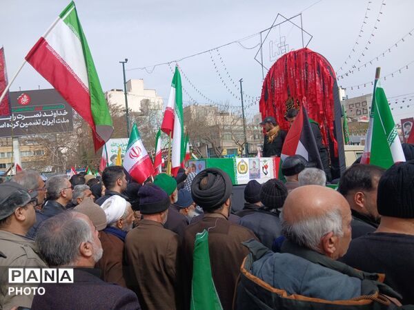 راهپیمایی روز قدس همراه با تشییع پیکر شهید مجتبی پارسا روش