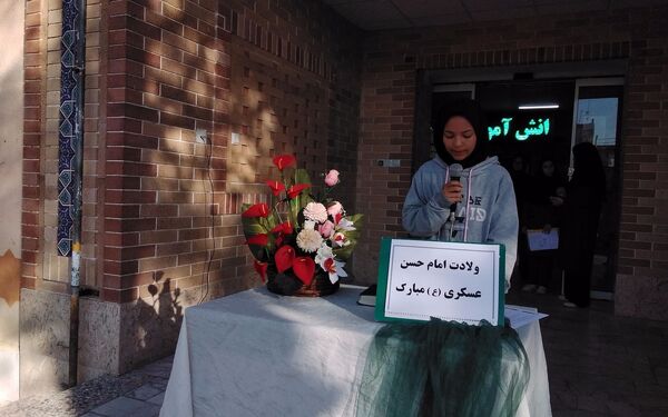 مراسم گرامیداشت هفته بهداشت‌روان و ولادت امام حسن عسگری (ع) در دبیرستان نمونه اندیشه شهرستان کاشمر