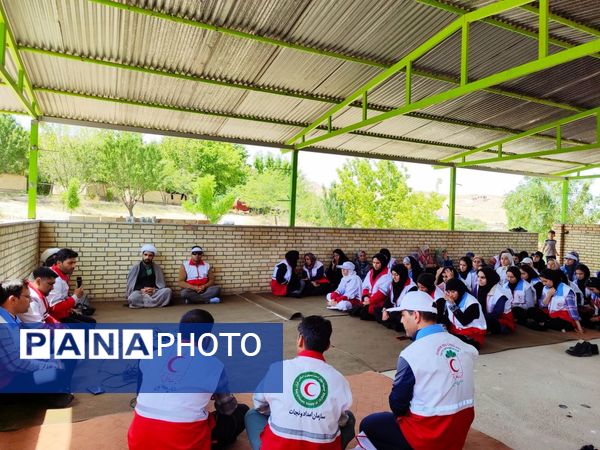 برگزاری اردوی طرح شوق رویش هلال احمر به میزبانی شیروان