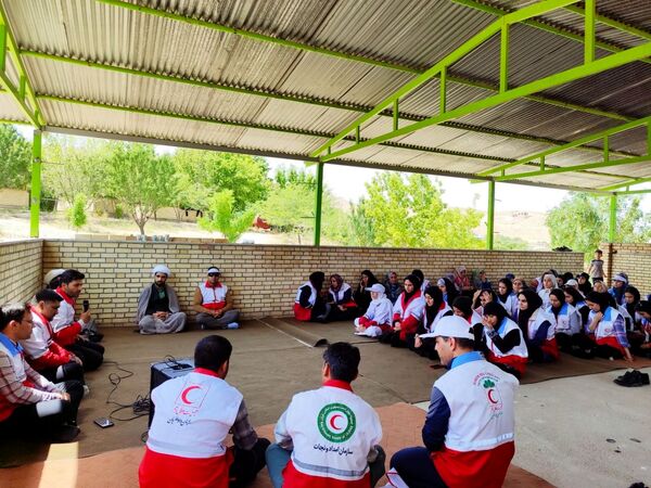 برگزاری اردوی طرح شوق رویش هلال احمر به میزبانی شیروان