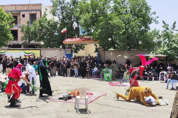 مراسم شبیه خوانی روز عاشورا در شهرستان طالقان