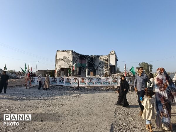 جشن باشکوه عید غدیر در مدرسه شجره طیبه میناب
