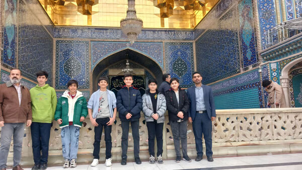 آیین جشن تکلیف دانش‌آموزان دبیرستان شهید غفاری قم