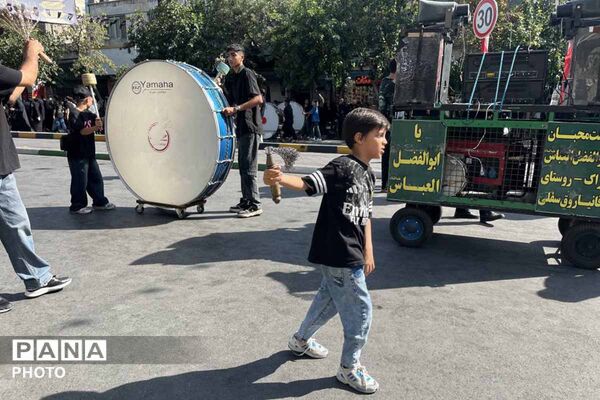 مشهد در سوگ امام رضا(ع)؛ حرم رضوی میزبان دلهای داغدار