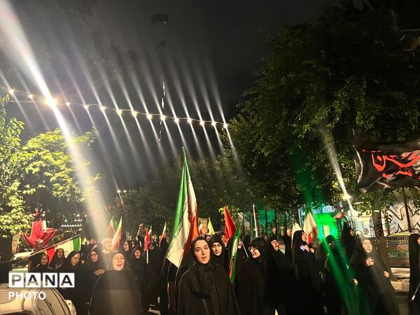 حضور باشکوه مردم کرج در صد و یازدهمین شب از تجمعات مردمی
