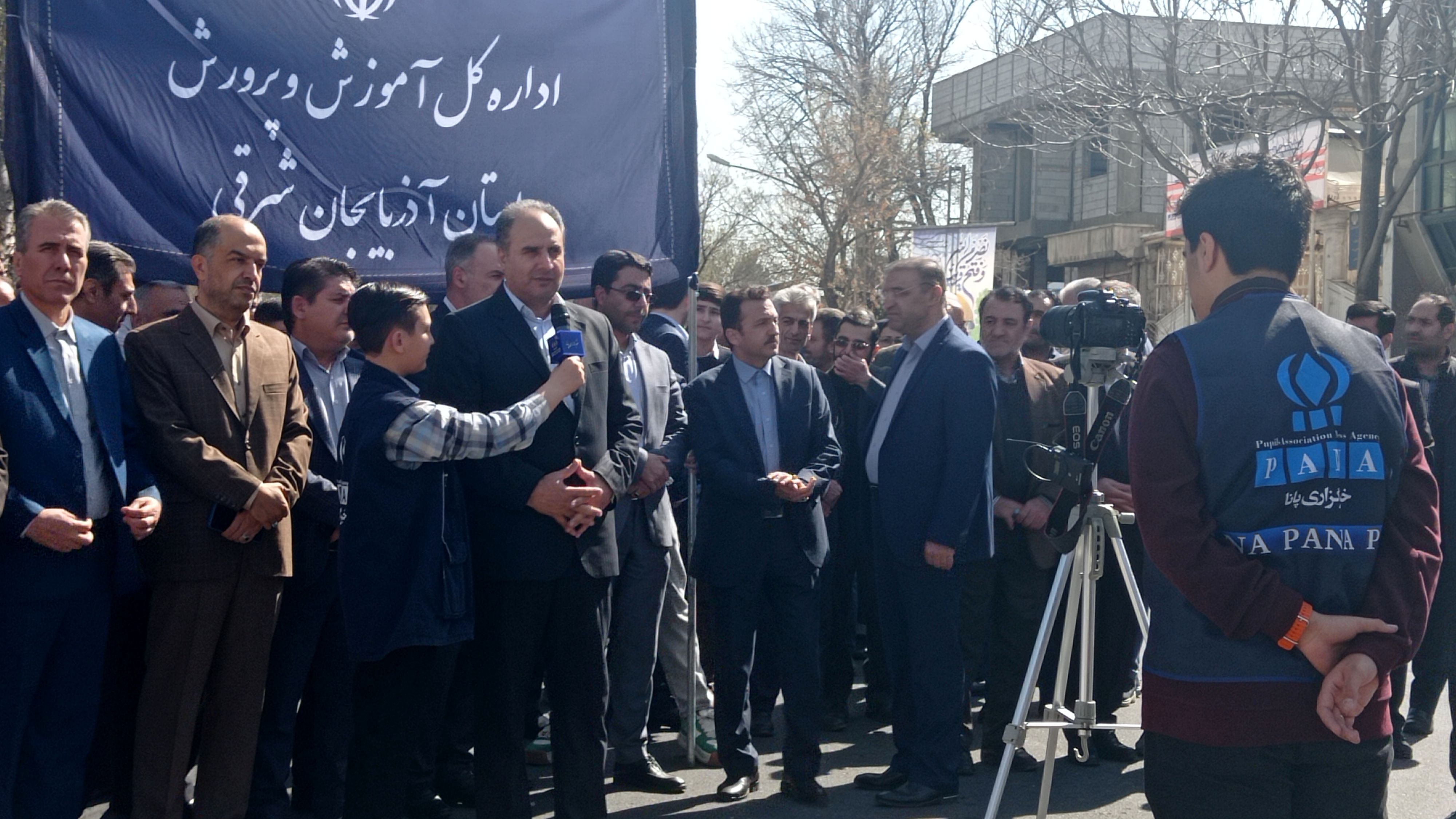 فرهنگیان و دانش‌آموزان آمده‌اند تا صدای رسای مظلومیت مردم فلسطین باشند