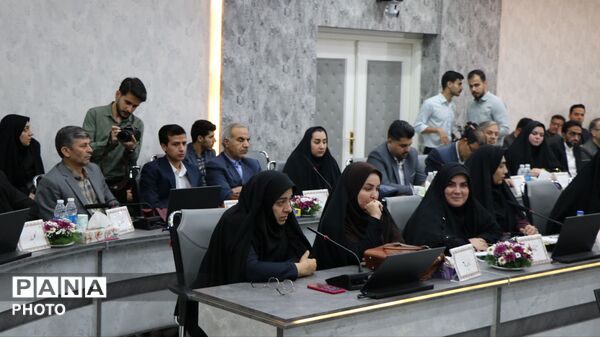 نشست تخصصی معاونین و کارشناس‌ مسئولان آموزش ابتدایی خراسان رضوی 