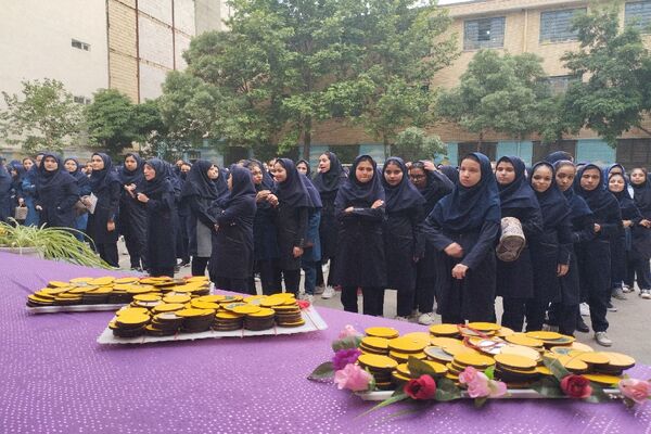 مراسم روز دختر و تقدیر از دانش‌آموزان نمونه و رتبه برتر