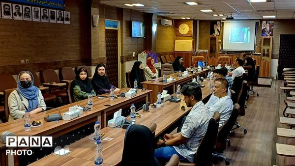 تجلیل از برگزیدگان مسابقات فرهنگی و هنری و پرسش مهر ریاست جمهوری منطقه ۱۶ شهر تهران