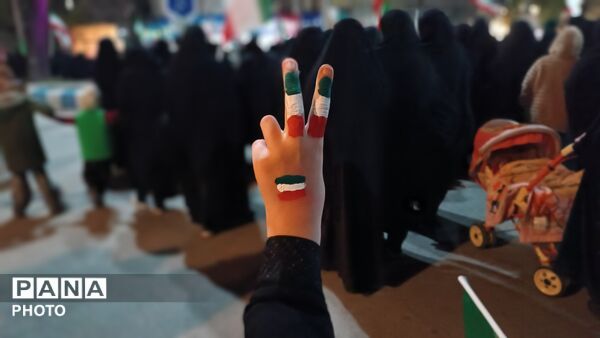 راهتان را ادامه می‌دهیم