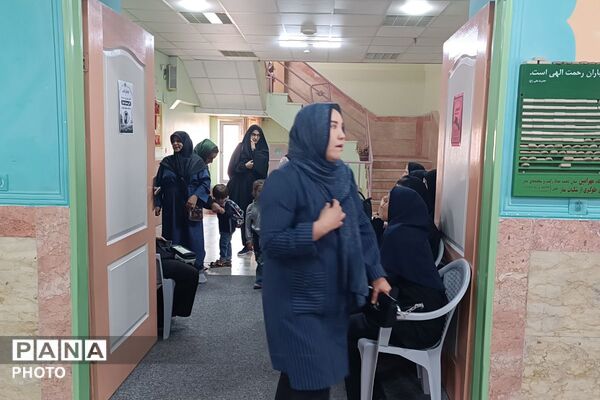 مجمع انجمن اولیا و مربیان دبستان علامه طباطبایی با رویکرد تحکیم پیوند خانه و مدرسه