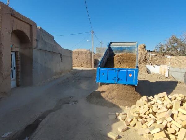 فدافن در مسیر آبادانی