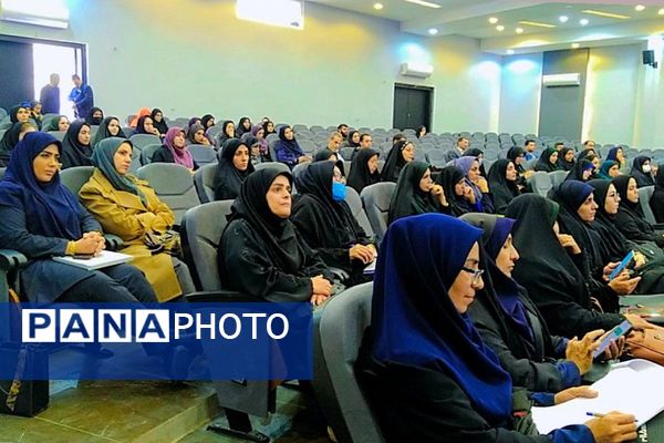  اولین نشست حضوری رابطین پژوهش و پژوهش‌سرا ها در اسلامشهر