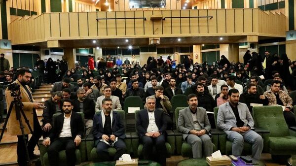 همایش بزرگ پیشگامان رهایی در دانشگاه آزاد واحد کرج