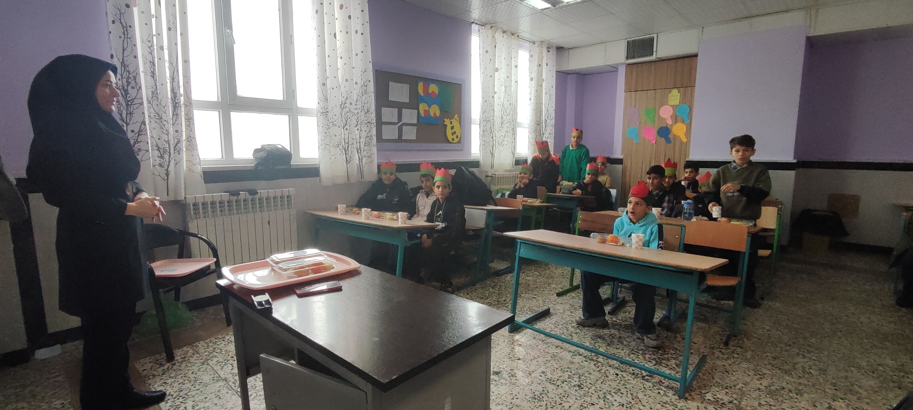 جشن یلدایی در مدرسه شهدای فرهنگی شهرستان شیروان
