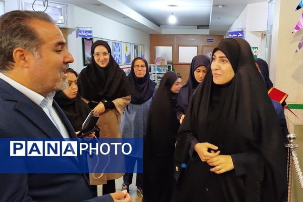 برگزاری «جشن جوانه ها» در دبیرستان راضیه شکرابی ناحیه دو شهرری 