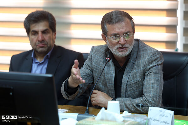 نشست مشترک وزیر آموزش و پرورش با اعضای کمیسیون آموزش، تحقیقات و فناوری مجلس شورای اسلامی