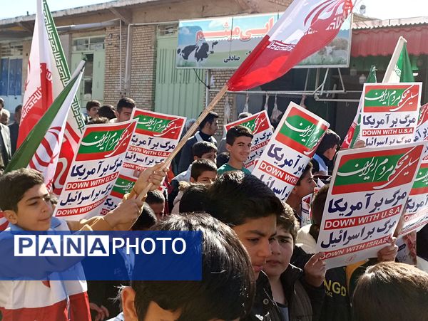 حضور پرشکوه مردم حماسه ساز بن در راهپپیمایی ۲۲ بهمن