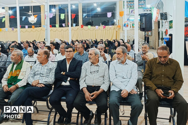 شبی از شادی و مهر در حسینیه مرکزی آباده