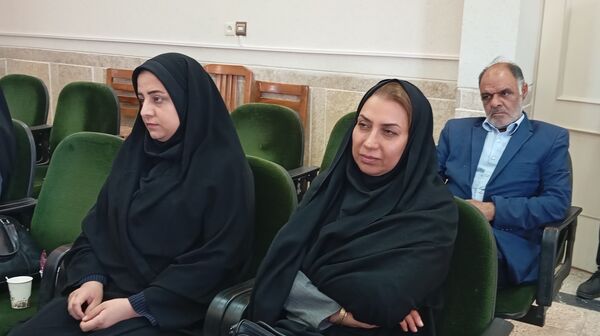 نشست توانمندسازی مدیران و مشاوران مدارس بن با محوریت پیشگیری از آسیب‌های اجتماعی