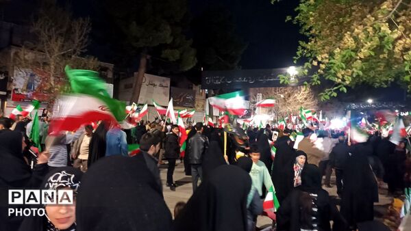 تجمع مردم غیور در مسجد جامع شهرستان نیشابور 