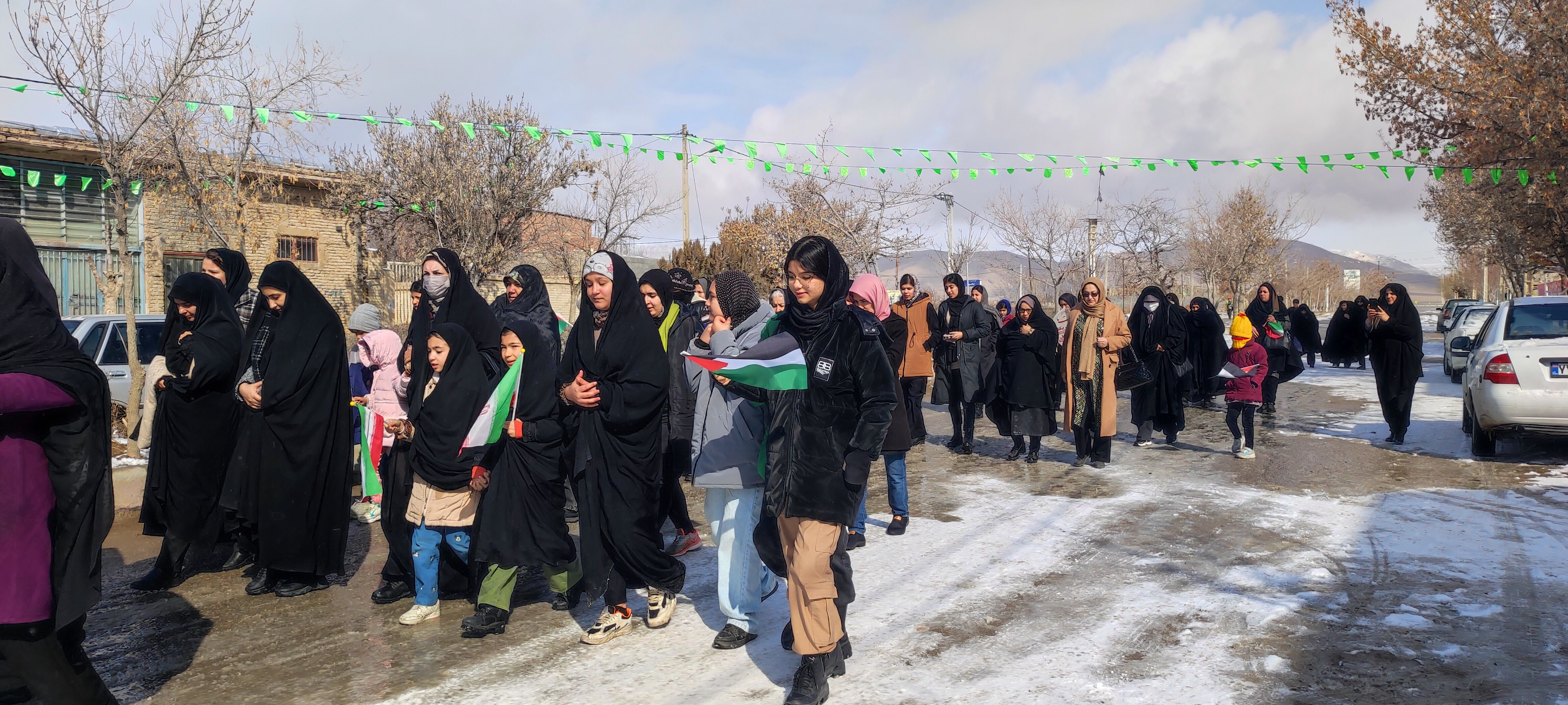 راهپیمایی ۲۲بهمن در روستای اسلام آباد شیروان