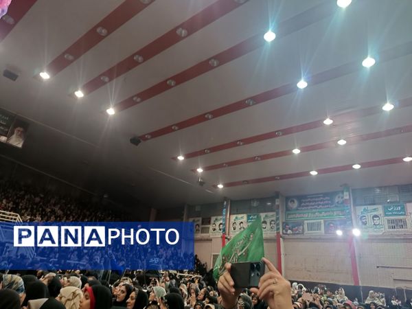 ویژه برنامه در پناه مادر به مناسبت ولادت حضرت زهرا (س) در مشهد مقدس