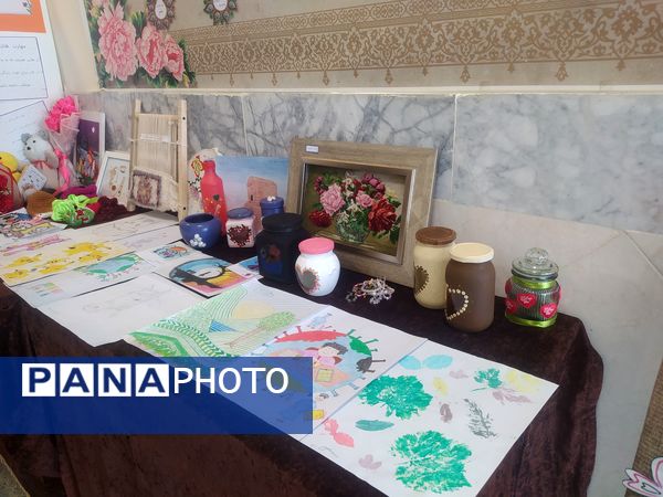 افتتاحیه هفته ماه ها در دبیرستان دخترانه امید 