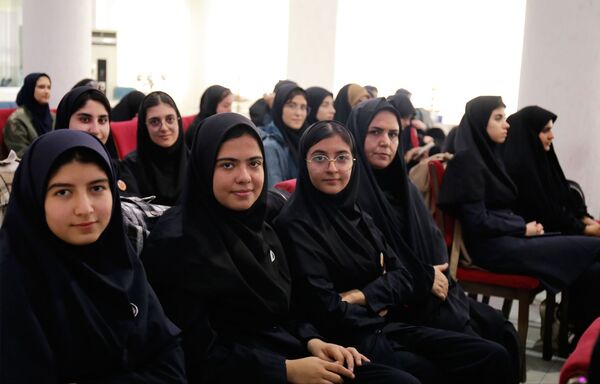 آیین تجلیل از برگزیدگان جشنواره‌های فرهنگی و هنری شمال‌غرب کشور در تبریز