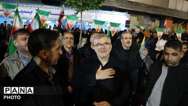 تجدید بیعت  دوبار مردم کرج با ولی امر مسلمین امام سیدمجتبی خامنه‌ای (مدظله العالی)