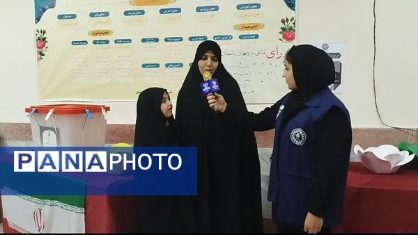 مردم شهرستان فاروج همدل و یکصدا پای صندوق‌های رأی 