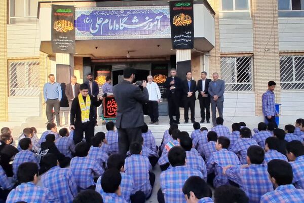 استقبال از شهید گمنام در دبیرستان معارف صدرا ولایت 
