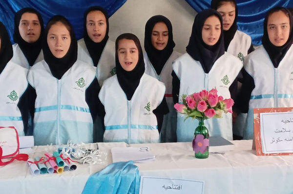 افتتاحیه سفیران سلامت در دبیرستان آمنه‌_کوثر شهرستان فیروزه