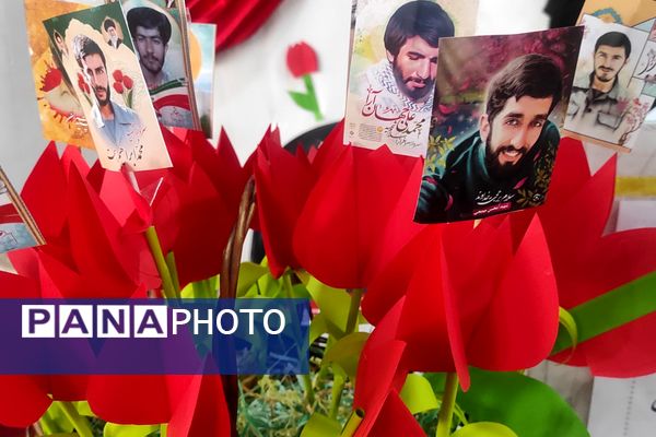 برگزاری جشن‌های باشکوه پیروزی انقلاب اسلامی در مدارس رباط‌کریم