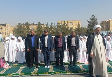 برپایی نماز باران در دبستان لطیفه 